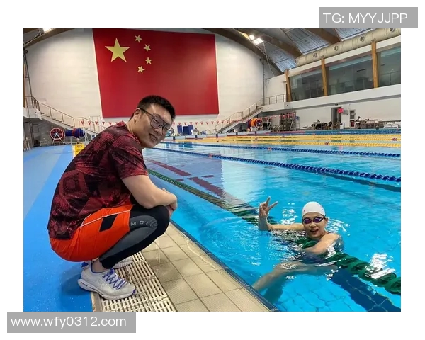 奥运游泳冠军背后的奋斗历程与成就揭秘
