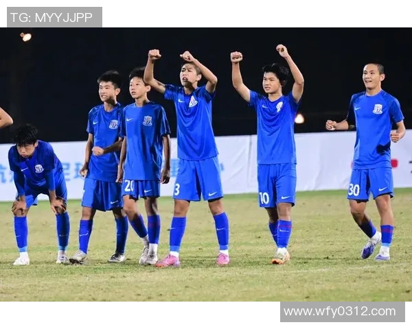 上海足球队在邀请赛中的状态分析与表现评估