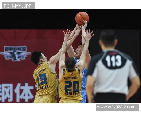 南京篮球队的速度之美：探索快速进攻与团队配合的完美结合